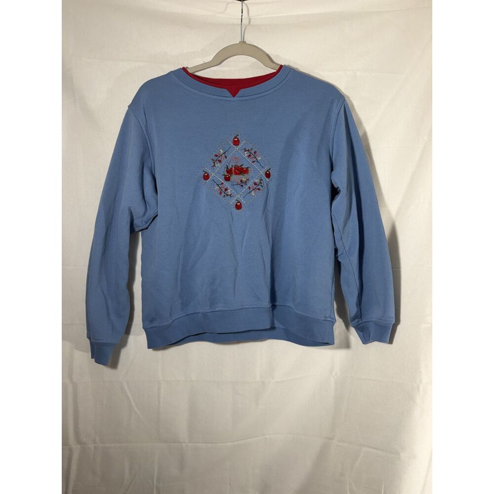 Vintage Stenensans Women's PM Blue Apple Basket Embroidered Sweatshirt Petite